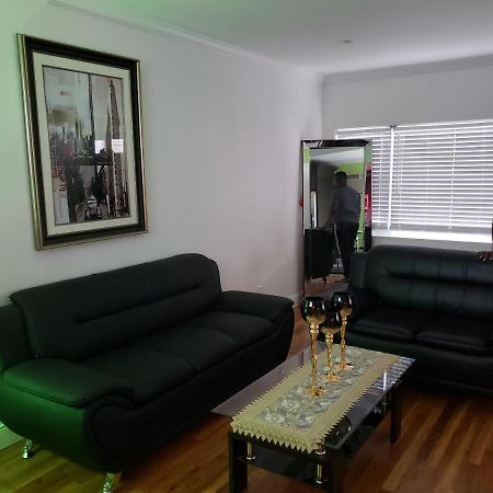 Comfortable Holiday Homestay New York Exterior photo