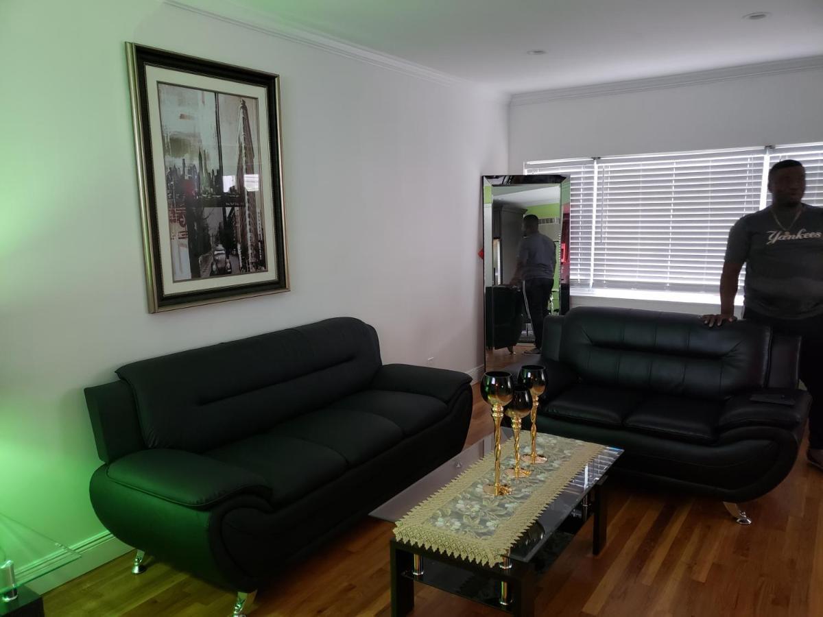 Comfortable Holiday Homestay New York Exterior photo